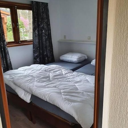 Cozy Chalet For 4 Veluwe Putten Luaran gambar