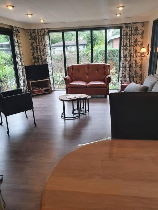 Cozy Chalet For 4 Veluwe Putten Luaran gambar